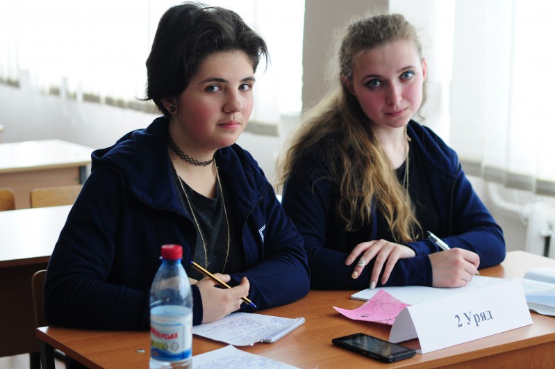 Прев'ю картинка для новини - Шкільні чемпіонати з дебатів за підтримки “Кривоозерської”